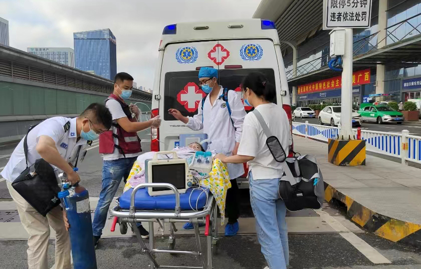 炉霍县救护车出租公司